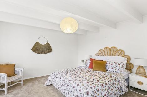 Photo of property in 22 Liffey Crescent, Island Bay, Wellington, 6023