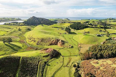 Photo of property in 533 Pataua South Road, Pataua South, Onerahi, 0192