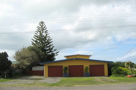 Photo of property in 39 Clifton Road, Haumoana, 4102