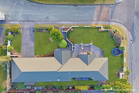 Photo of property in 1 Appleton Place, Woodend, 7610