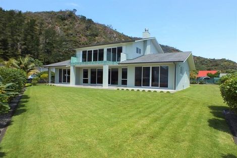 Photo of property in 108 Omara Place, Matarangi, Whitianga, 3592