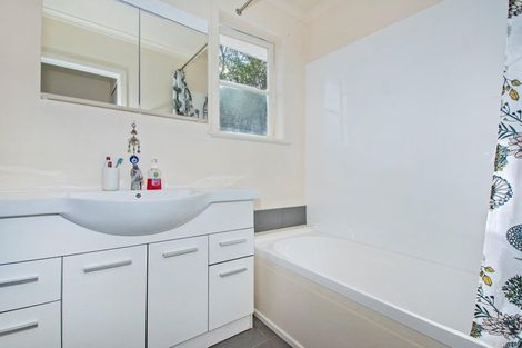 Photo of property in 10 Lewis Street, Te Kamo, Whangarei, 0112