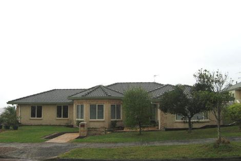 Photo of property in 2 San Fernando Way, Henderson, Auckland, 0612