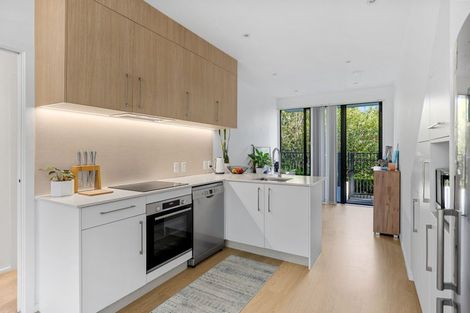 Photo of property in 2/445 Hibiscus Coast Highway, Orewa, 0931