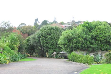 Photo of property in 9 Manon Crescent, Greenhithe, Auckland, 0632
