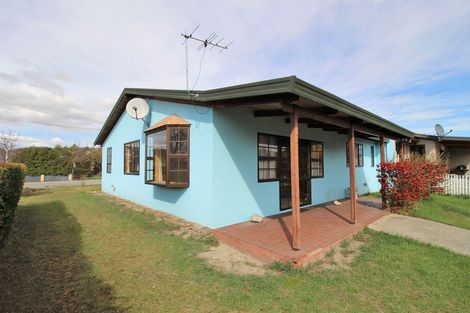 Photo of property in 12 Ashworth Street, Alexandra, 9320