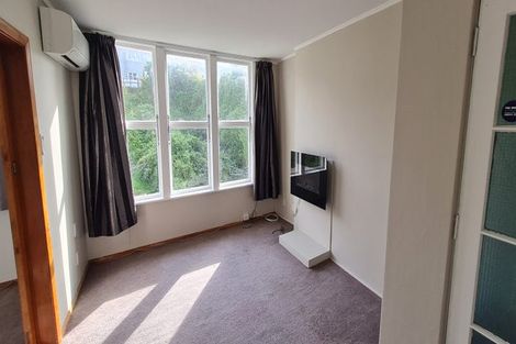 Photo of property in 12-14a Worcester Place, Cannons Creek, Porirua, 5024