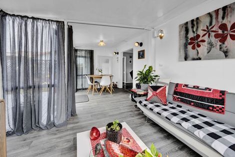 Photo of property in 6 Galt Street, Hawera, 4610