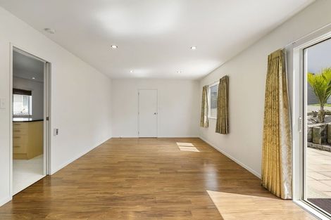 Photo of property in 16a Becroft Drive, Forrest Hill, Auckland, 0620