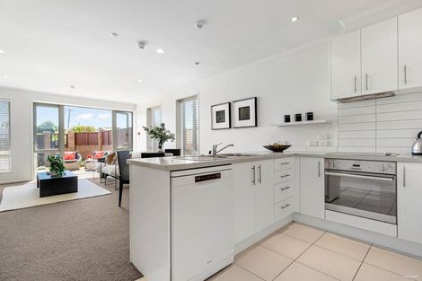 Photo of property in 5a Puka Street, Onehunga, Auckland, 1061