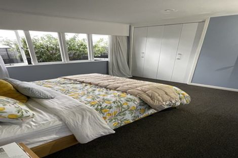 Photo of property in 2/10 Riverlea Avenue, Pakuranga, Auckland, 2010