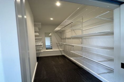 Photo of property in 50 Wairoa Road, Narrow Neck, Auckland, 0624