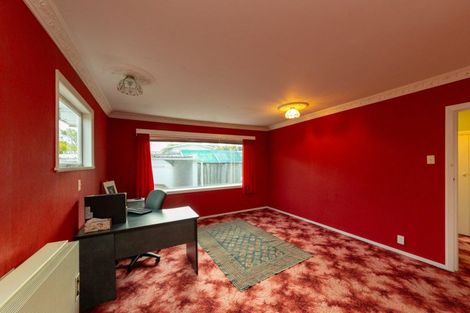 Photo of property in 4 Seaton Court, Hokowhitu, Palmerston North, 4410