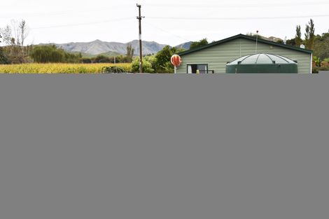 Photo of property in 37 Banks Street, Tolaga Bay, 4077