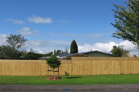 Photo of property in 89 Gloria Avenue, Te Atatu Peninsula, Auckland, 0610