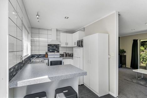 Photo of property in 17a Wairere Grove, Paraparaumu, 5032