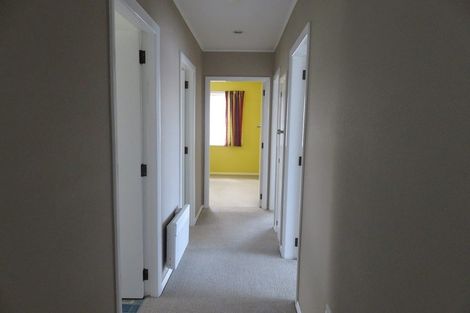 Photo of property in 18 Catlins Crescent, Milson, Palmerston North, 4414