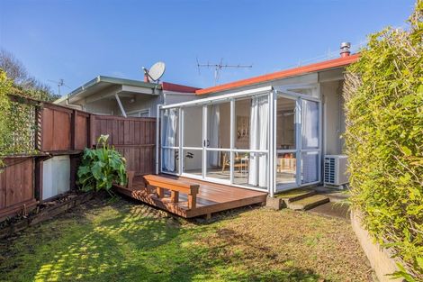 Photo of property in 2/39 Rathgar Road, Henderson, Auckland, 0610