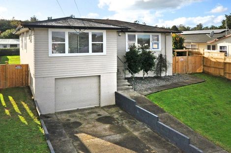 Photo of property in 19 Orchard Rise, Rosehill, Papakura, 2113