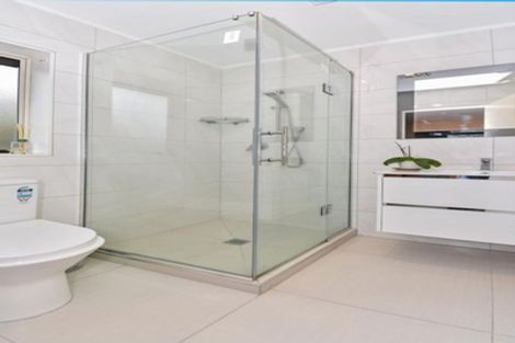 Photo of property in 17 Sheriff Place, Randwick Park, Auckland, 2105