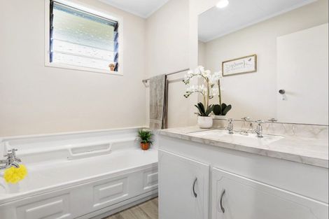 Photo of property in 13 Amun Place, Pomare, Rotorua, 3015