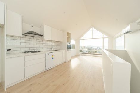 Photo of property in 58 Mortimer Terrace, Brooklyn, Wellington, 6021