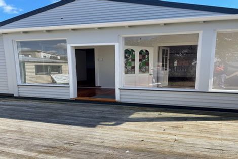 Photo of property in 16 Kensington Avenue, Petone, Lower Hutt, 5012
