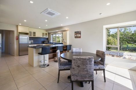 Photo of property in 98 Polson Hill Drive, Aokautere, Palmerston North, 4471