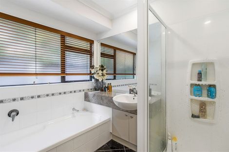 Photo of property in 89 Summerland Drive, Henderson, Auckland, 0612