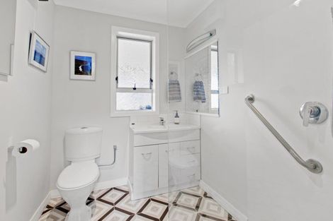 Photo of property in 23 Tokomaru Street, Welbourn, New Plymouth, 4312