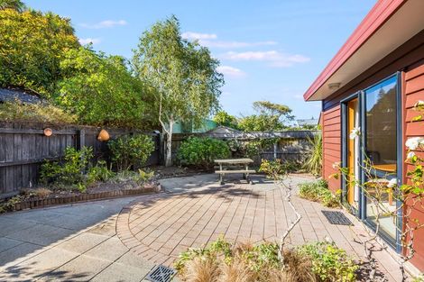 Photo of property in 9-11 Makaro Street, Eastbourne, Lower Hutt, 5013