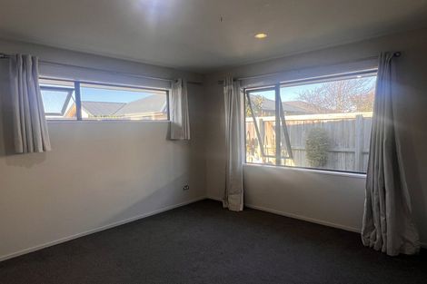 Photo of property in 72 Shillingford Boulevard, Rolleston, 7615