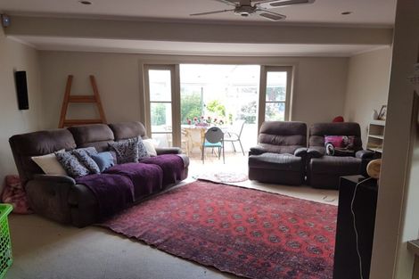 Photo of property in 2 Jeanette Street, Glenview, Hamilton, 3206