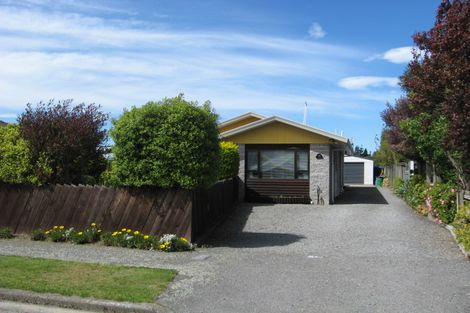 Photo of property in 10 Morris Road, Amberley, 7410