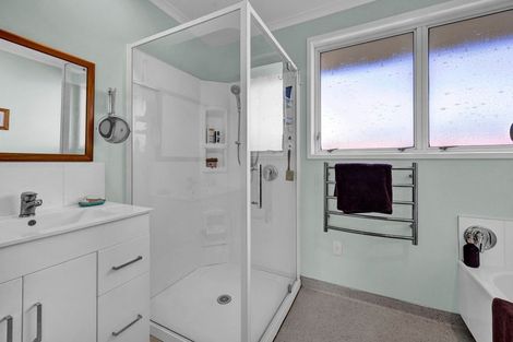 Photo of property in 18 Kowhai Street, Hawera, 4610