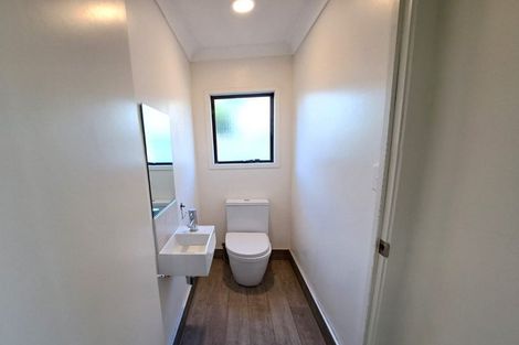 Photo of property in 1 Harrington Road, Henderson, Auckland, 0610