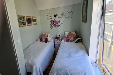 Photo of property in Pirie Street Townhouses, 31/35 Pirie Street, Mount Victoria, Wellington, 6011