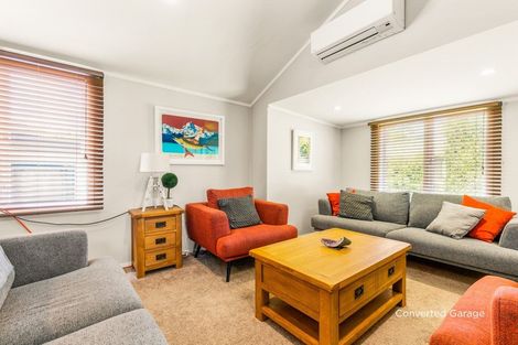 Photo of property in 20 Kingsway Avenue, Sandringham, Auckland, 1025