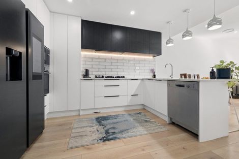 Photo of property in 10b Windlass Street, Long Bay, Auckland, 0630