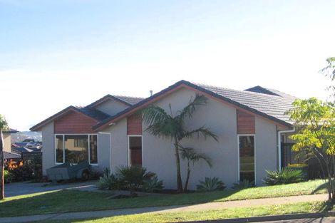 Photo of property in 18 Dunvegan Rise, East Tamaki Heights, Auckland, 2016