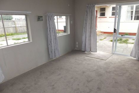 Photo of property in 327 Riccarton Road, Upper Riccarton, Christchurch, 8041