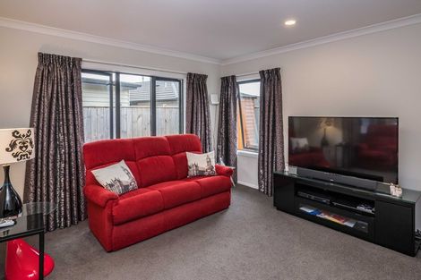 Photo of property in 76 Awatea Avenue, Paraparaumu, 5032