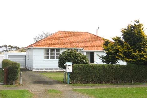 Photo of property in 41 Seymour Street, Waitara, 4320