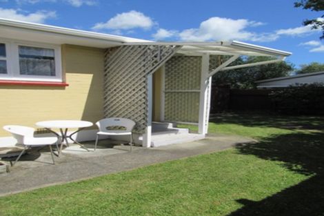 Photo of property in 2/20 John Street, Trentham, Upper Hutt, 5018
