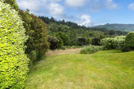 Photo of property in 42 Sylvan Way, Silverstream, Upper Hutt, 5019