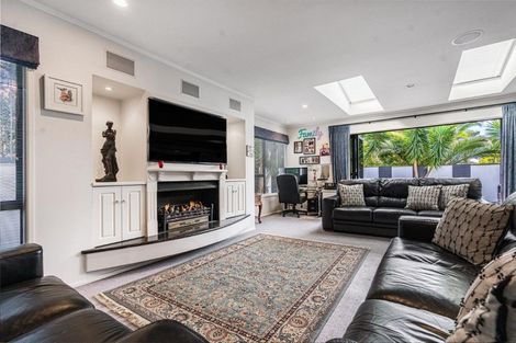 Photo of property in 10 Ander Place, Takapuna, Auckland, 0622