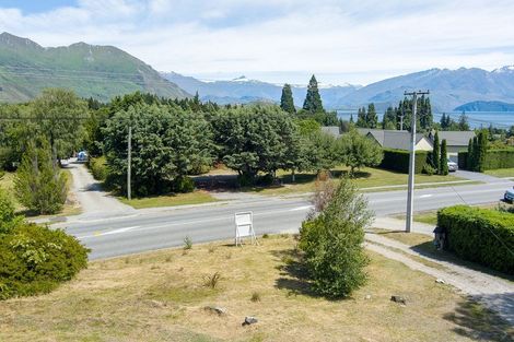 Photo of property in 97 Beacon Point Road, Wanaka, 9305