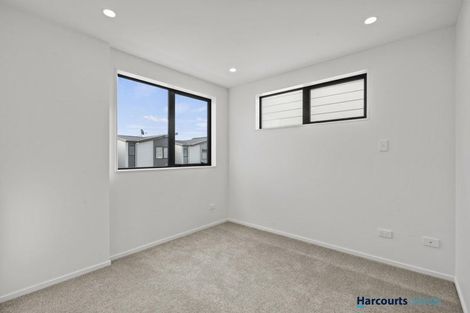 Photo of property in 32 Whare Kauri Road, Papakura, 2110