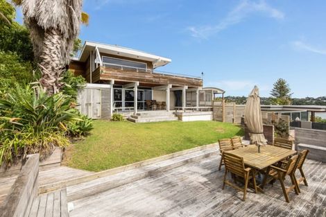 Photo of property in 5 Rangitoto View Road, Cockle Bay, Auckland, 2014