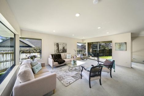 Photo of property in 22 Limerick Place, Dannemora, Auckland, 2016